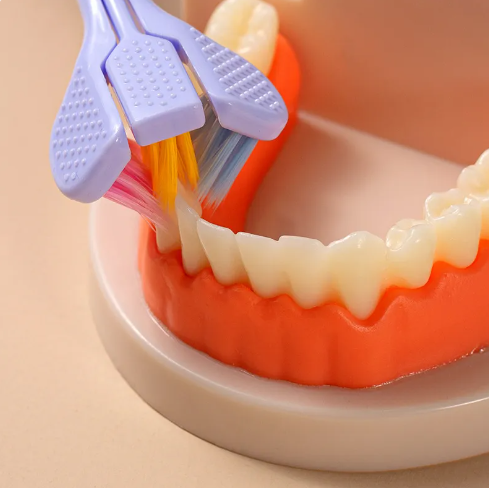 CEPILLO DE DIENTES 3 CARAS Clean 360®
